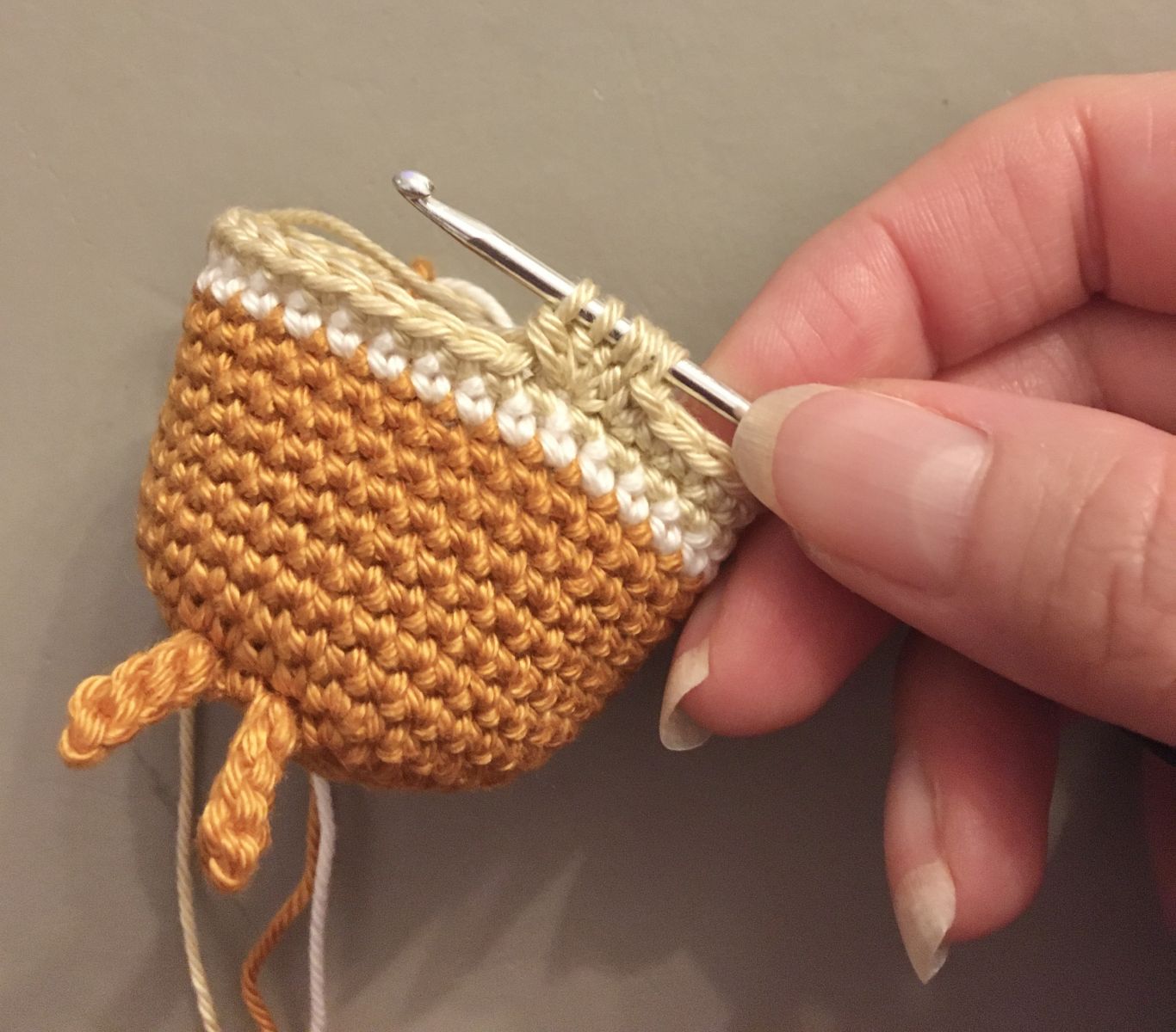 Blog-Inhaltsbild für 'Kostenlose Häkelanleitung Motte Milly'